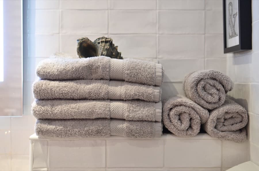 Plush Taupe Bath Towel Set